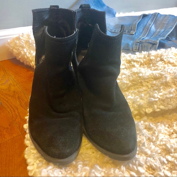 Steve Madden Black Suede Booties Size 9M “Sharini” - Picture 4 of 8